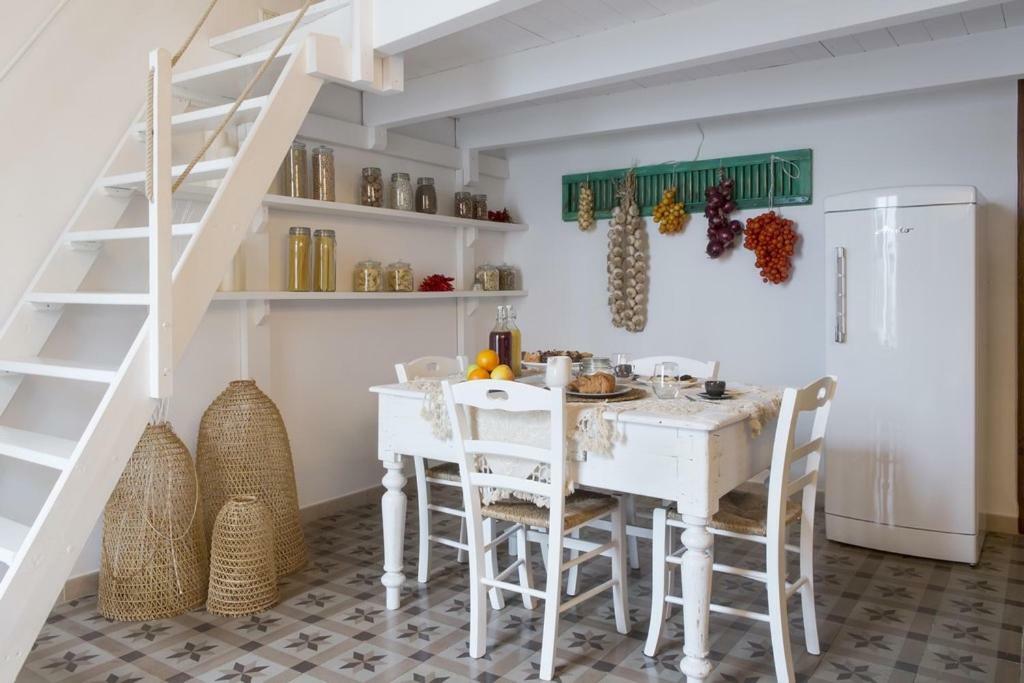 Allure 84 - Little Gem In The Heart Of The Old Town Polignano a Mare Buitenkant foto